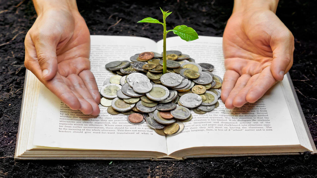 Aprende a invertir con este curso gratis en línea