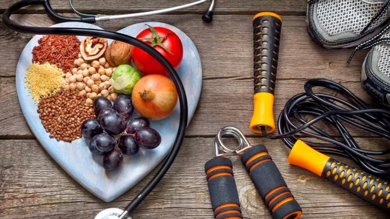 Descubre cómo mejorar tu salud y apariencia física con este Curso Gratis sobre Nutrición y Entrenamiento